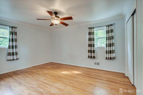 4 Augusta Court Edison NJ 08820