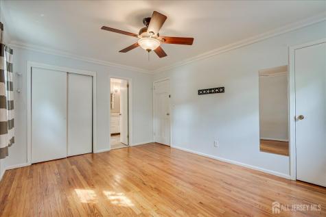 4 Augusta Court Edison NJ 08820
