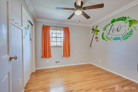 4 Augusta Court Edison NJ 08820