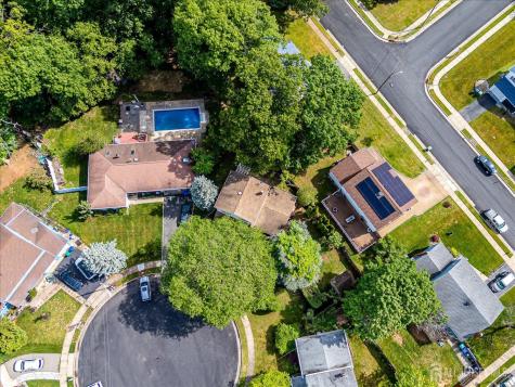 4 Augusta Court Edison NJ 08820
