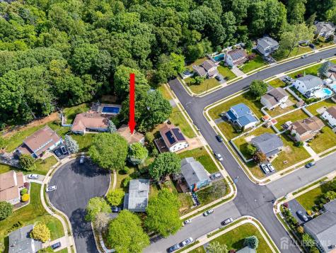 4 Augusta Court Edison NJ 08820