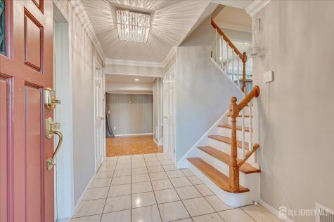 4 Augusta Court Edison NJ 08820