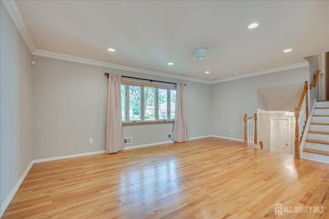 4 Augusta Court Edison NJ 08820