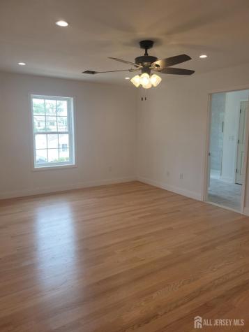 208 E James Place E Iselin NJ 07095