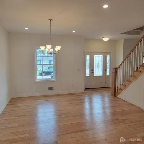 208 E James Place E Iselin NJ 07095
