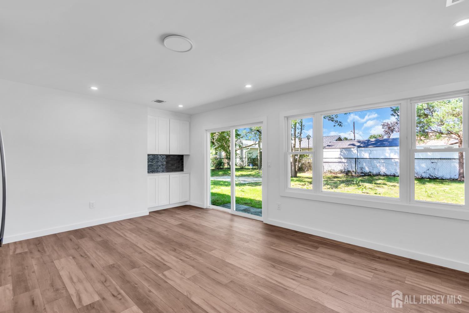 19 Inwood Avenue Monroe NJ 08831