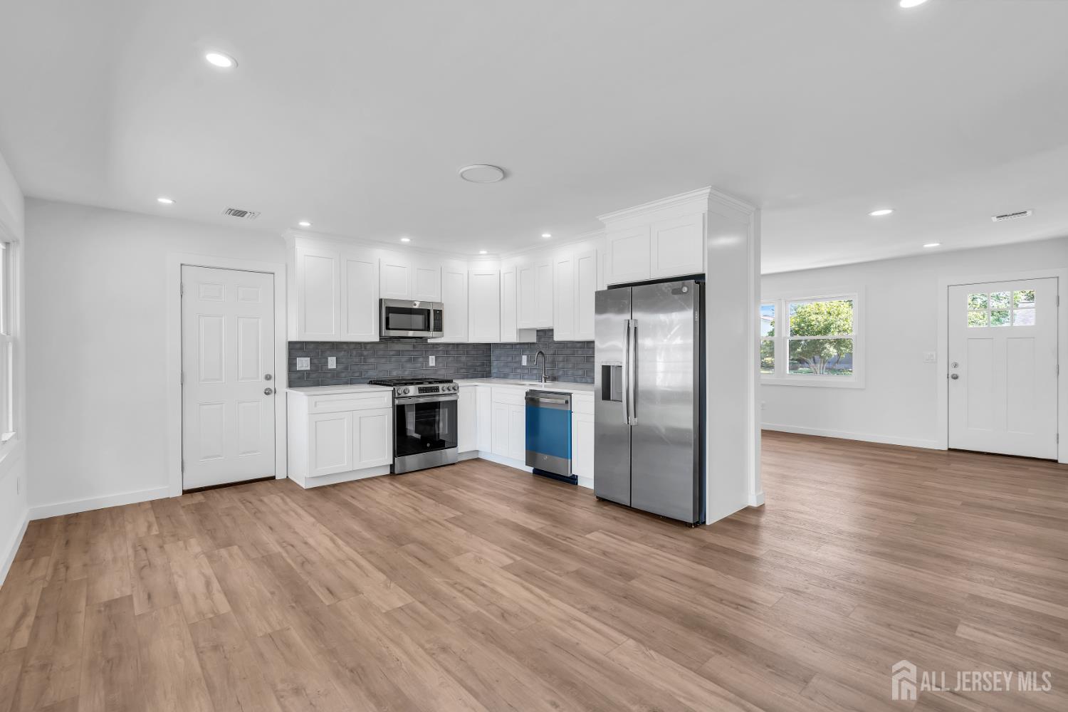 19 Inwood Avenue Monroe NJ 08831
