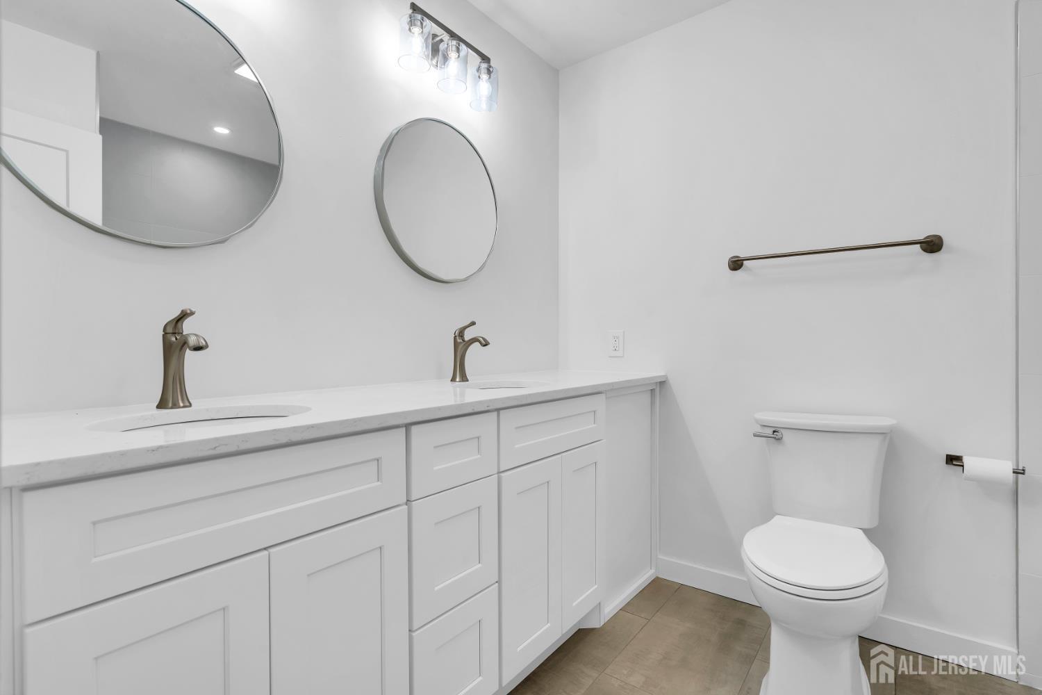 19 Inwood Avenue Monroe NJ 08831
