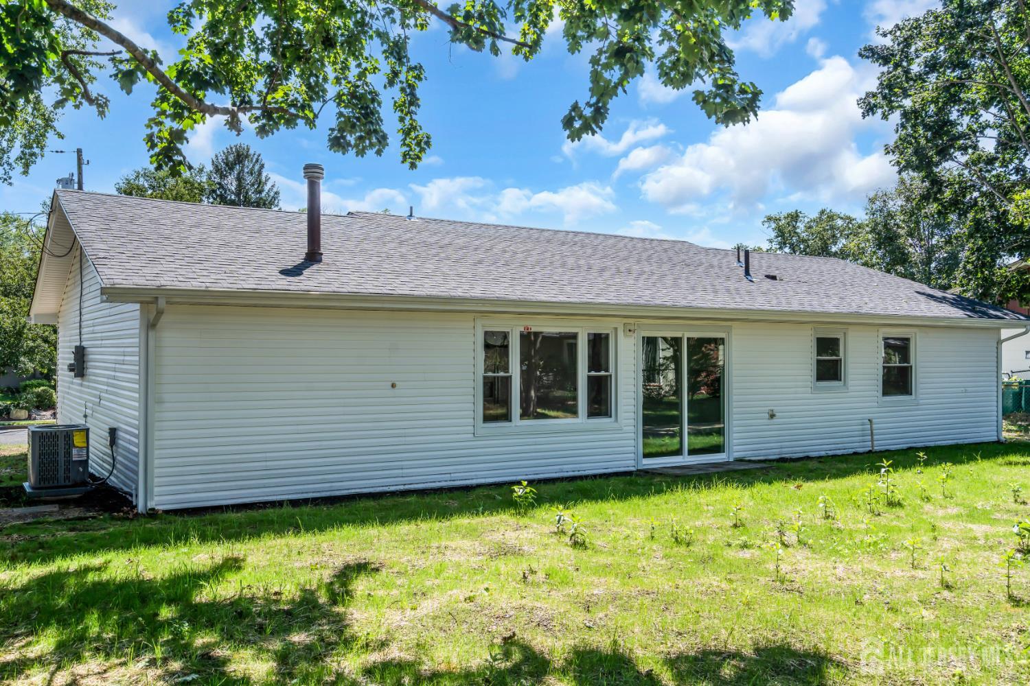 19 Inwood Avenue Monroe NJ 08831