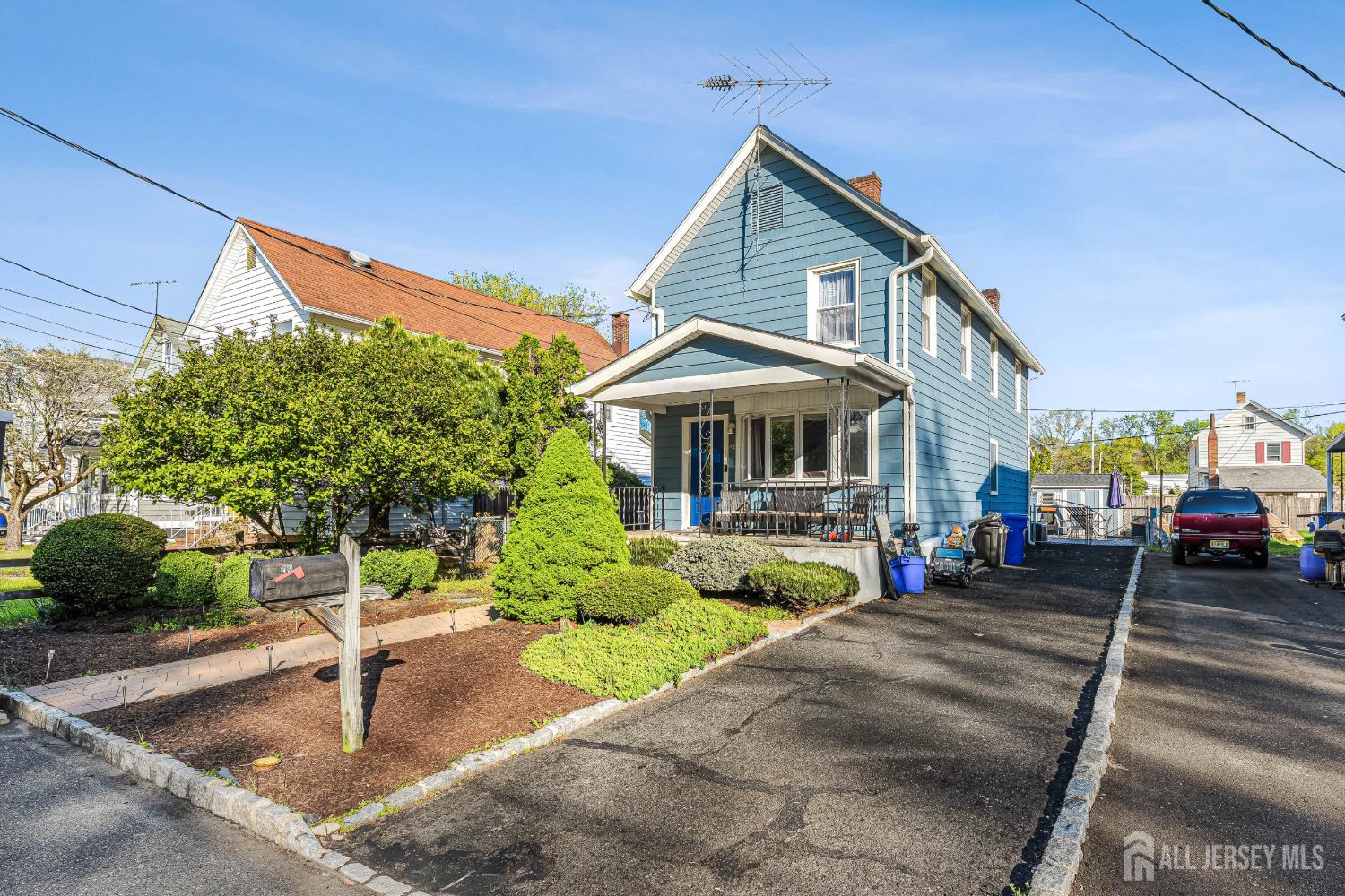 42 John Street Helmetta NJ 08828