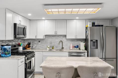 42 John Street Helmetta NJ 08828