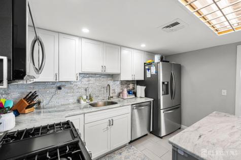 42 John Street Helmetta NJ 08828