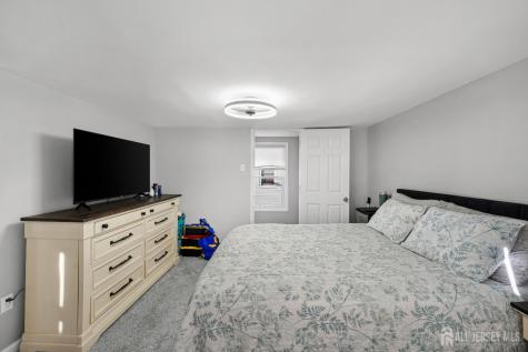 42 John Street Helmetta NJ 08828