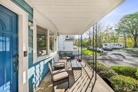 42 John Street Helmetta NJ 08828