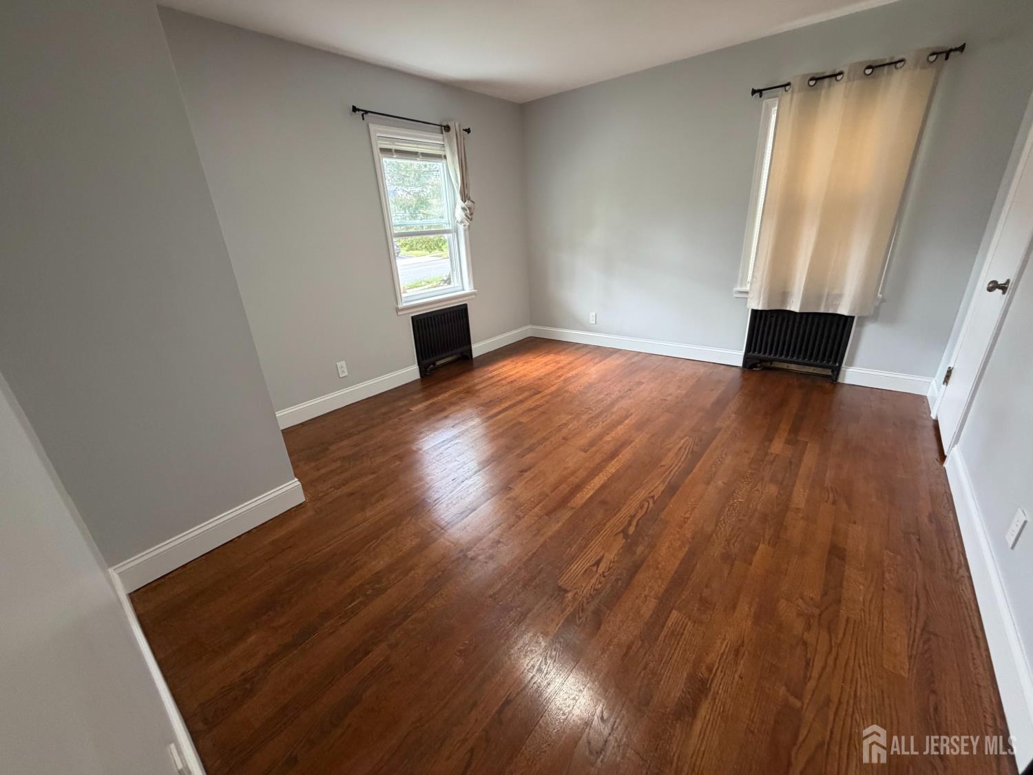 225 225 Harris Avenue Middlesex NJ 08846