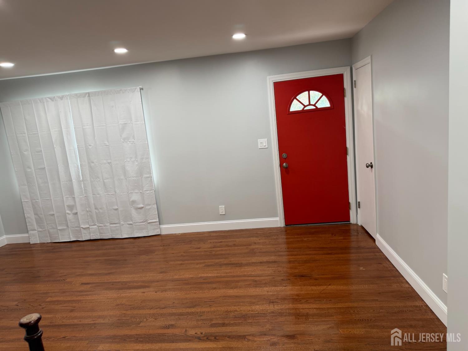 225 225 Harris Avenue Middlesex NJ 08846