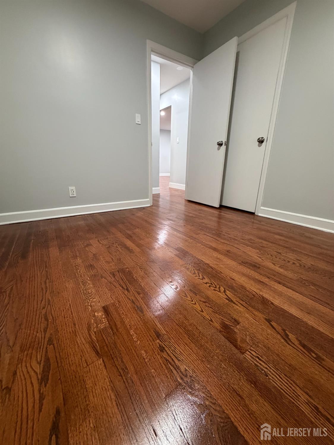 225 225 Harris Avenue Middlesex NJ 08846