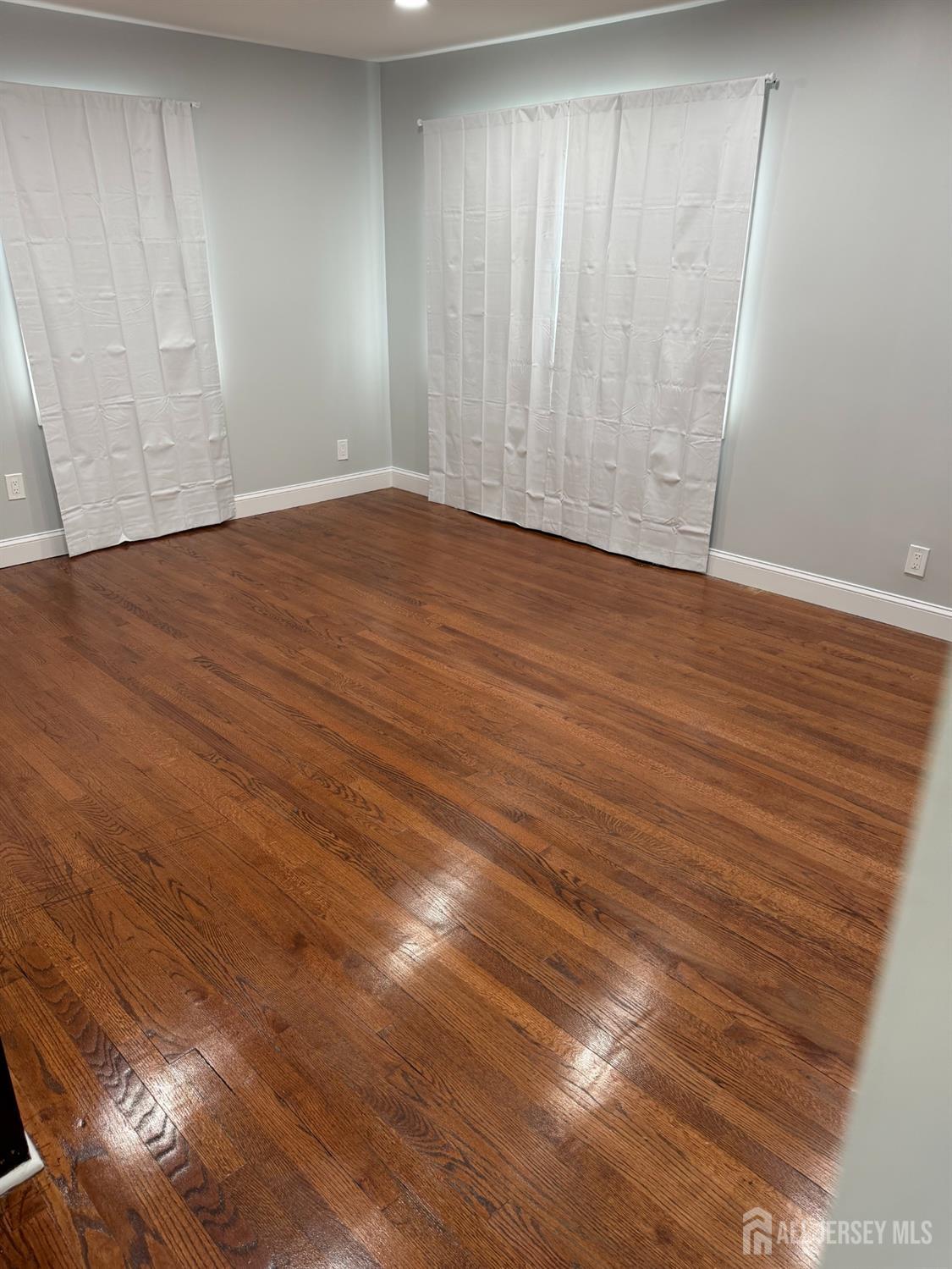 225 225 Harris Avenue Middlesex NJ 08846