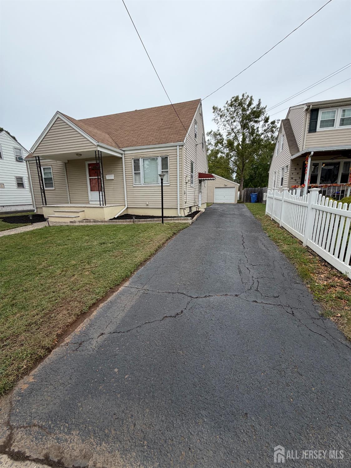 225 225 Harris Avenue Middlesex NJ 08846