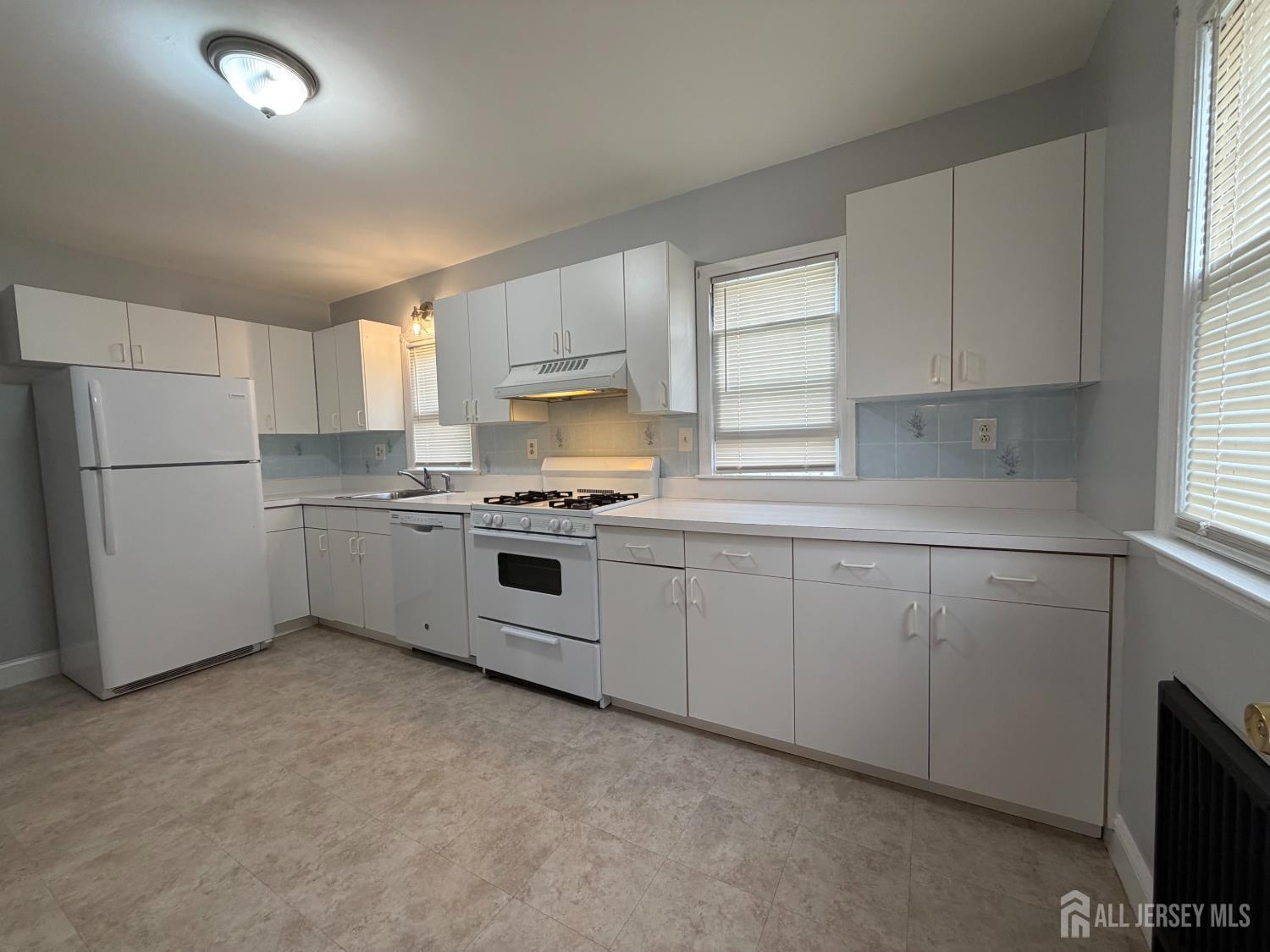 225 225 Harris Avenue Middlesex NJ 08846
