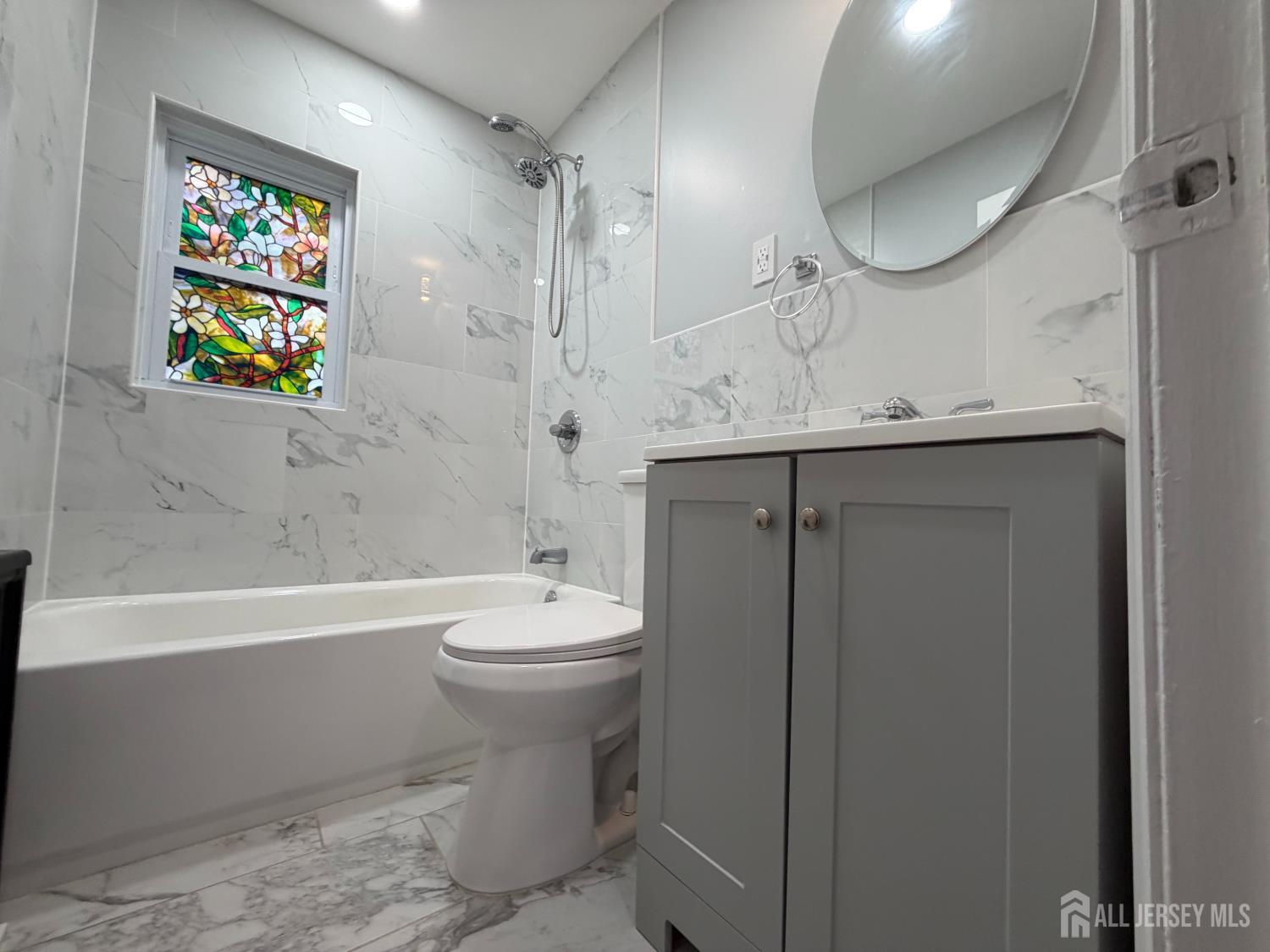 225 225 Harris Avenue Middlesex NJ 08846
