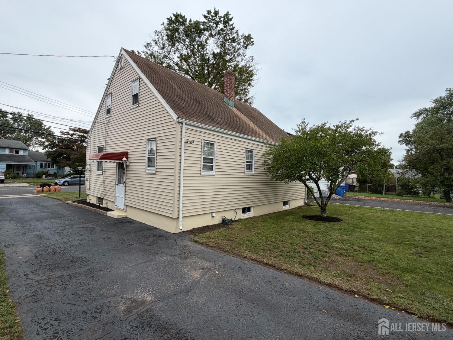 225 225 Harris Avenue Middlesex NJ 08846