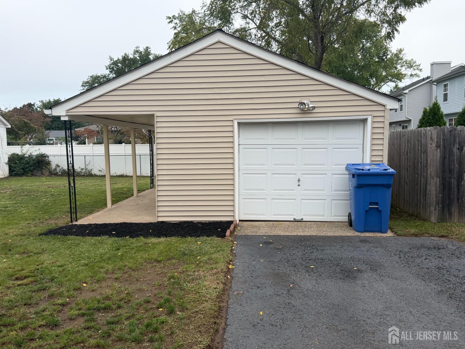 225 225 Harris Avenue Middlesex NJ 08846