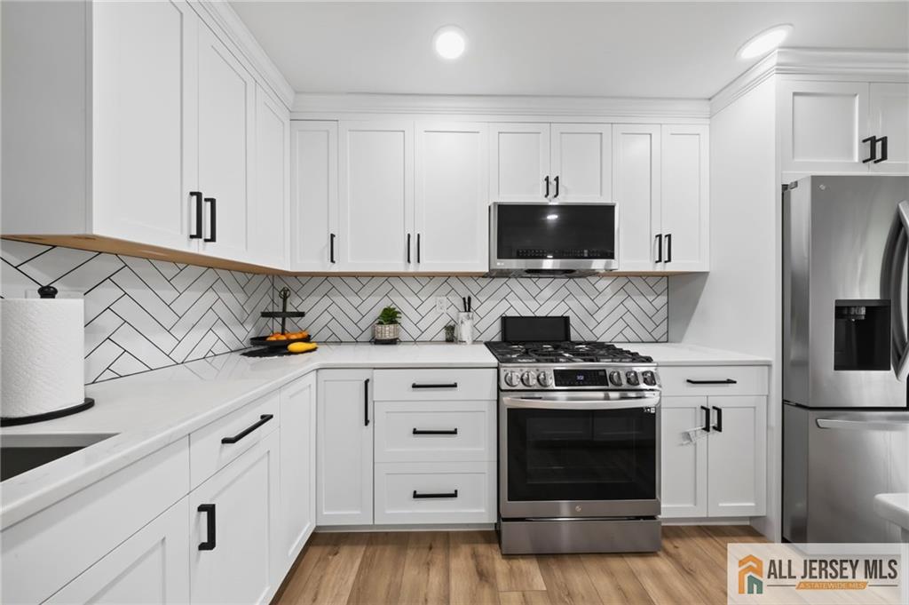 32 Lebed Drive Franklin NJ 08873