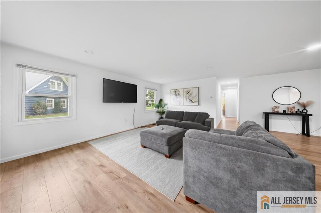 32 Lebed Drive Franklin NJ 08873