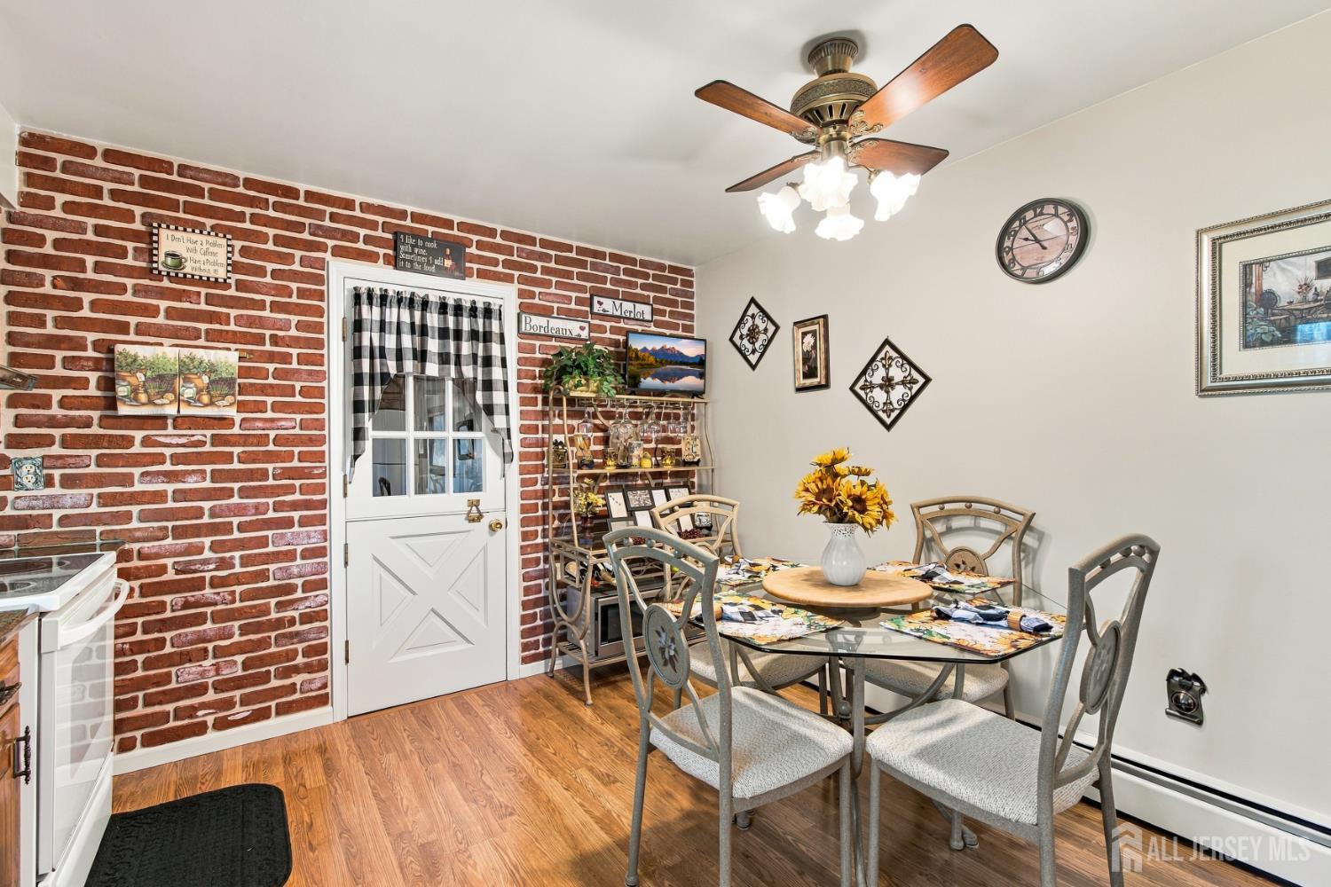 5 Seaman Court Sayreville NJ 08879