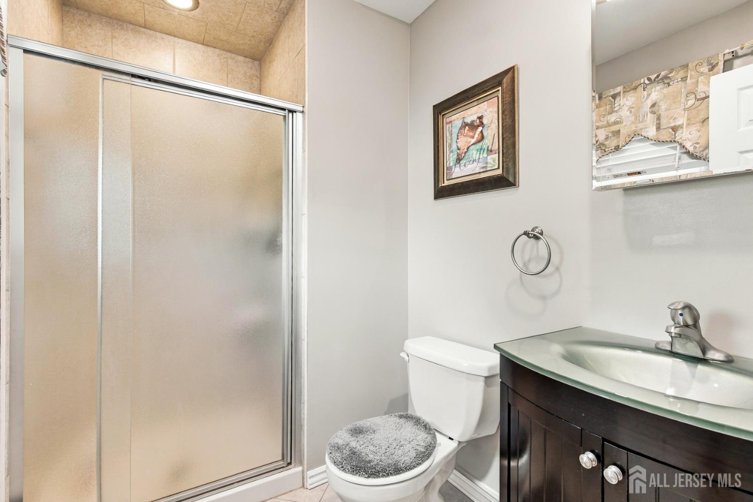 5 Seaman Court Sayreville NJ 08879