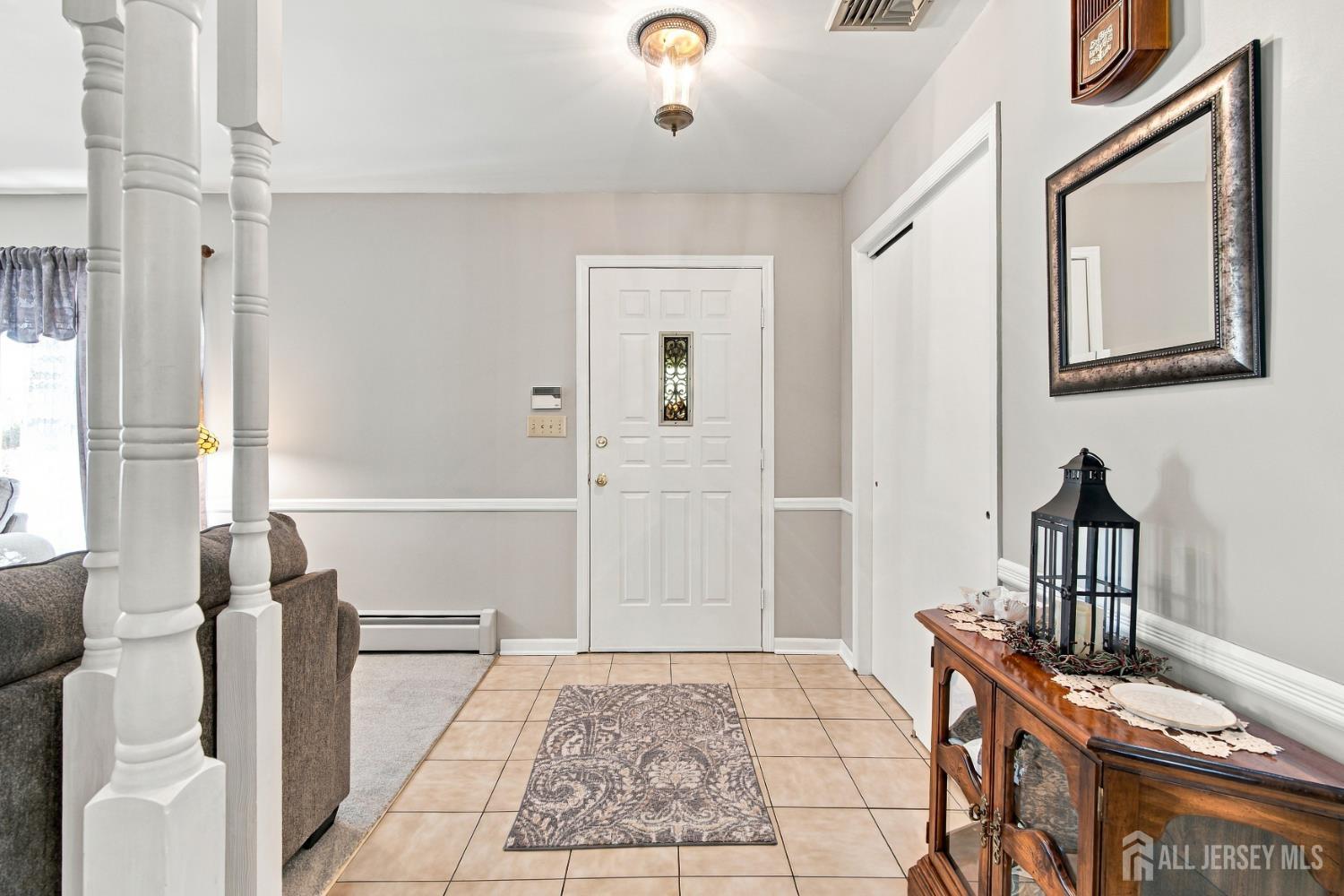 5 Seaman Court Sayreville NJ 08879