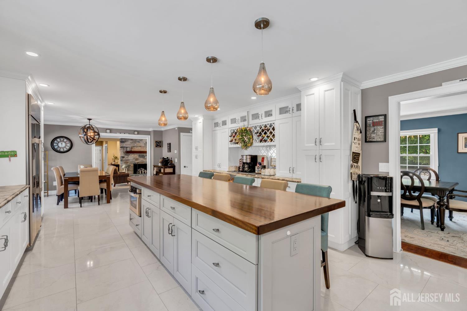 559 Colonia Boulevard Colonia NJ 07067