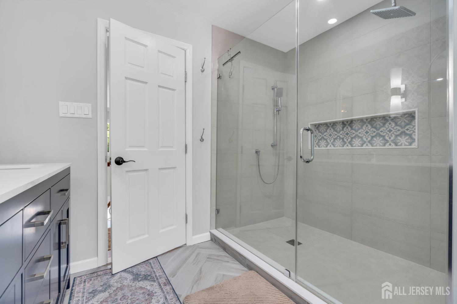 559 Colonia Boulevard Colonia NJ 07067