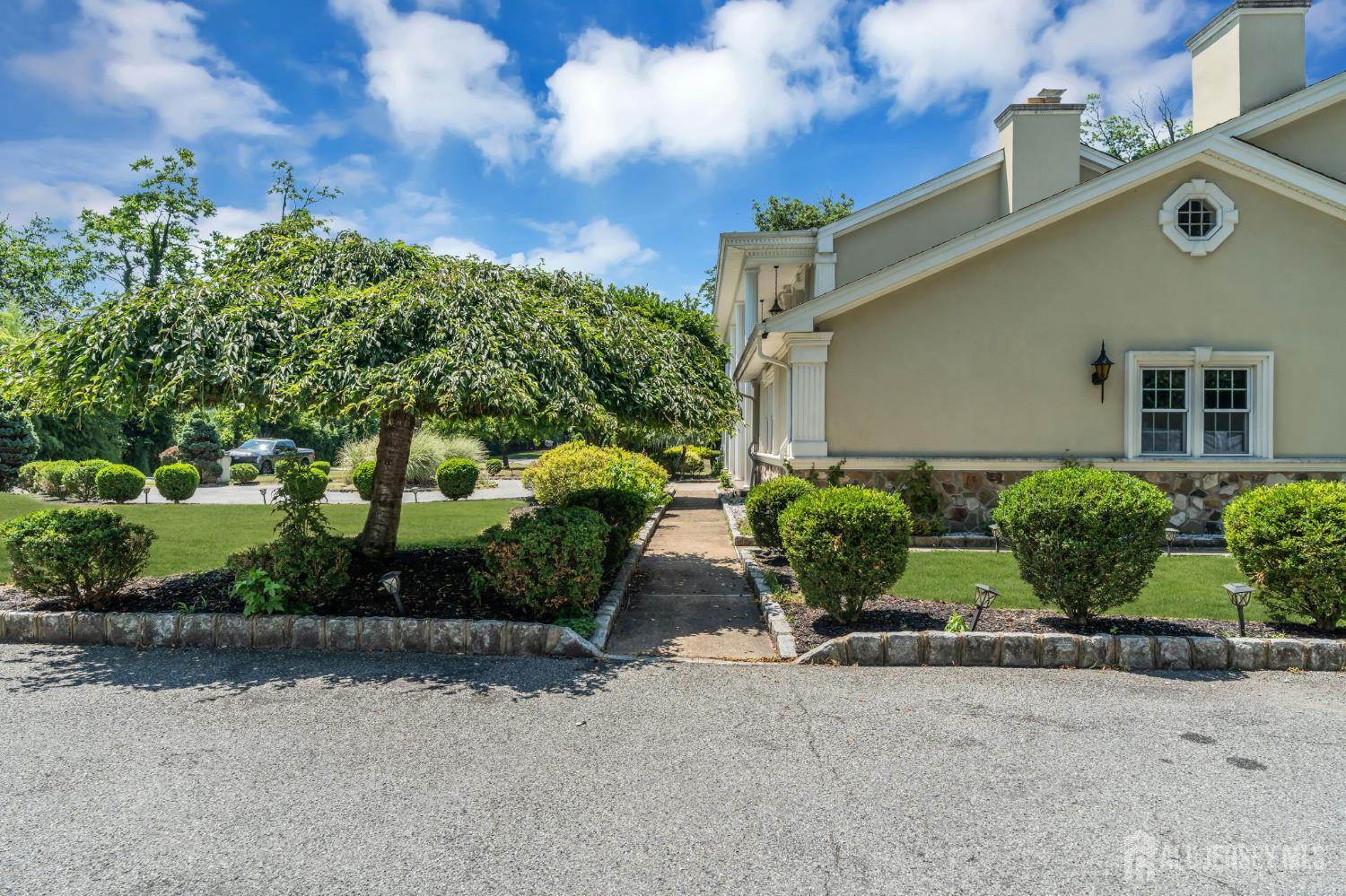 559 Colonia Boulevard Colonia NJ 07067