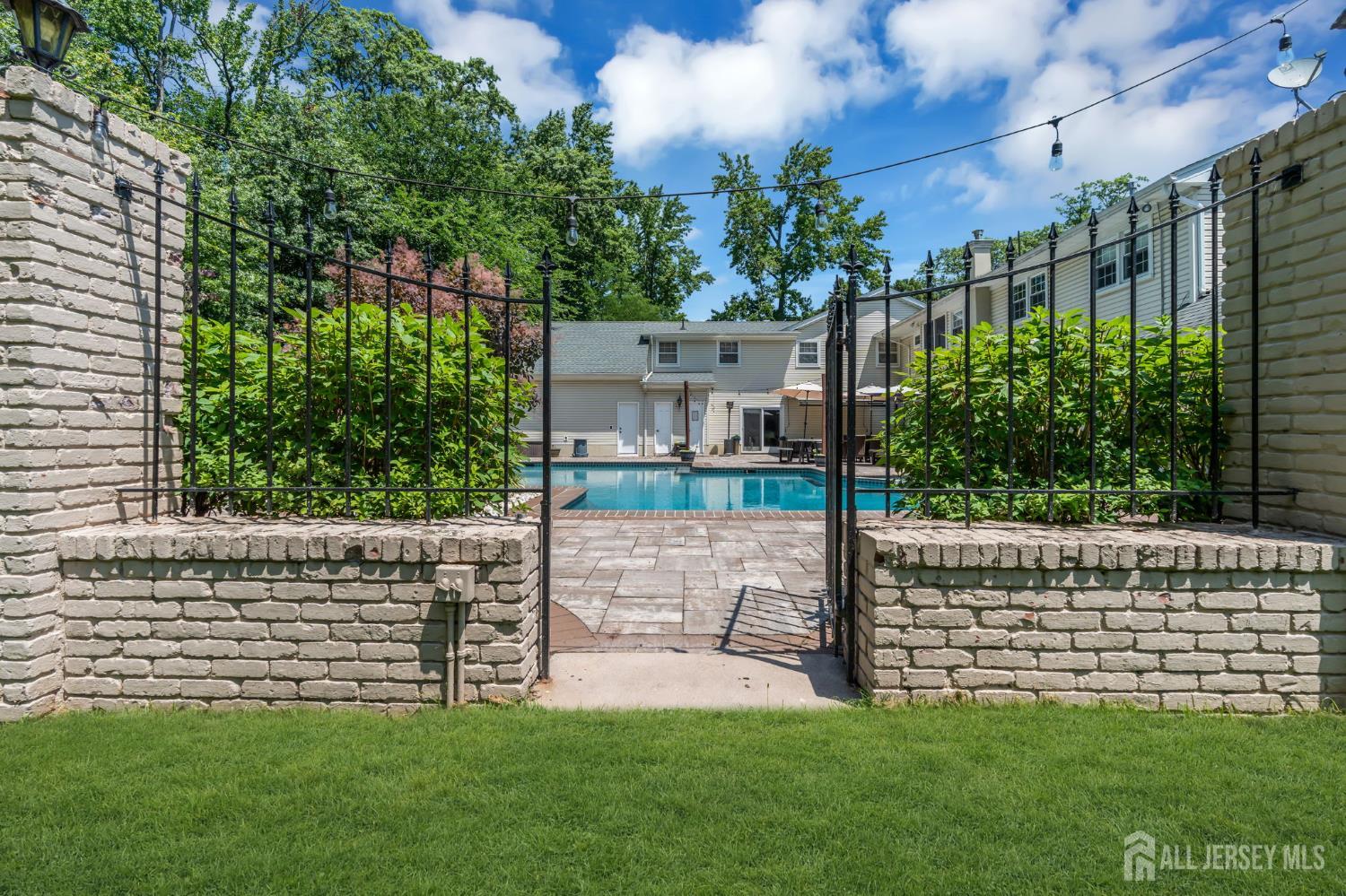 559 Colonia Boulevard Colonia NJ 07067