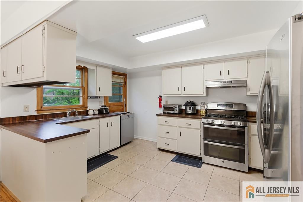 178 Jeff Street Edison NJ 08837