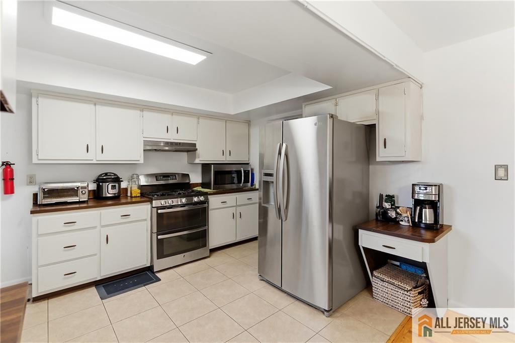 178 Jeff Street Edison NJ 08837
