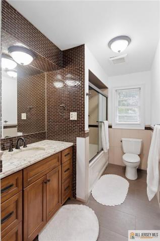 178 Jeff Street Edison NJ 08837
