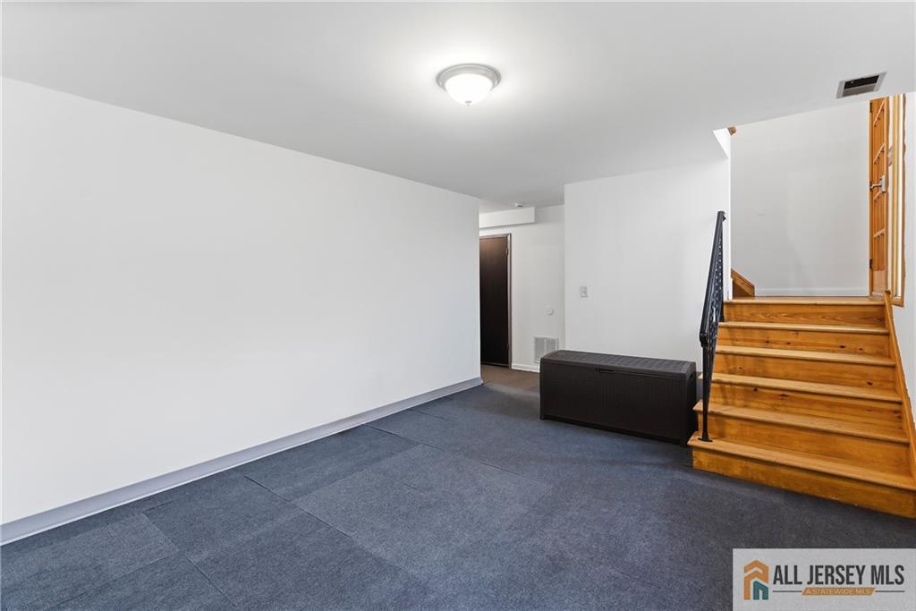 178 Jeff Street Edison NJ 08837