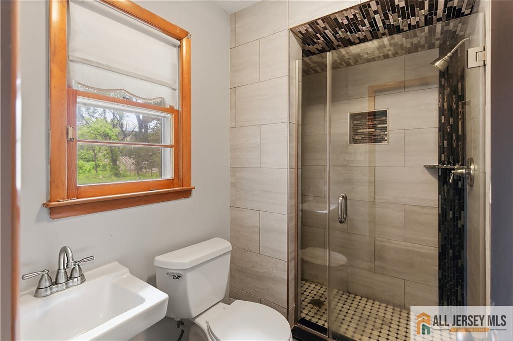 178 Jeff Street Edison NJ 08837
