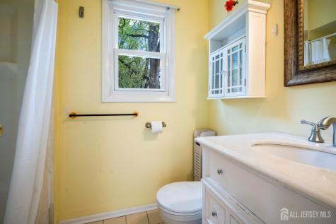 12 Barrie Road East Brunswick NJ 08816