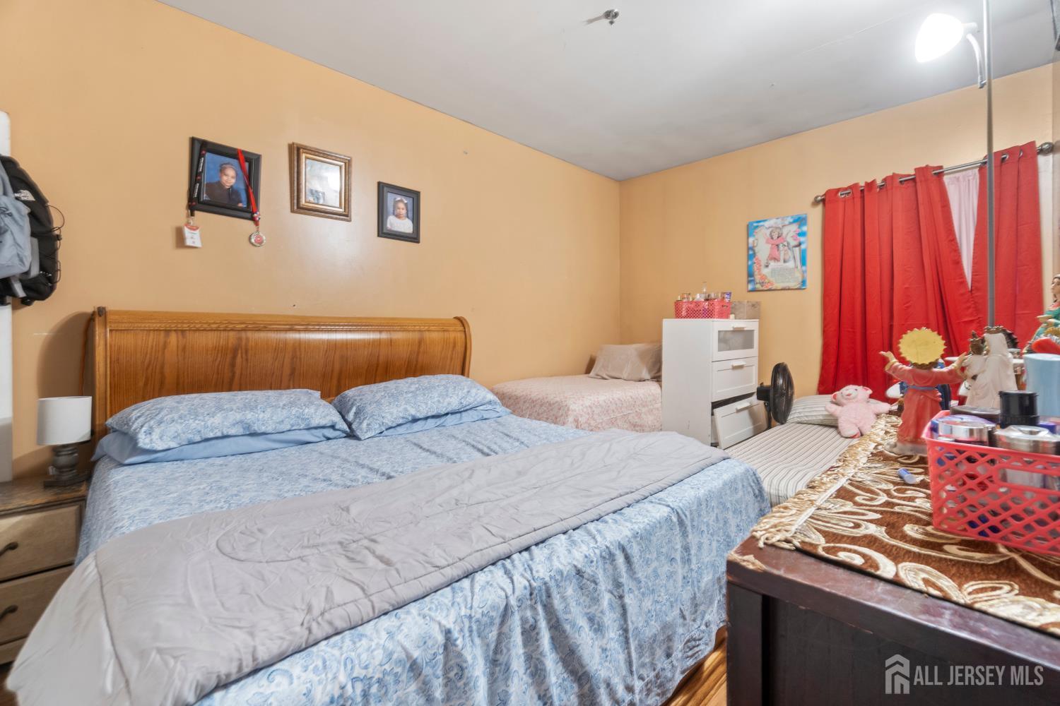122 Remsen Avenue New Brunswick NJ 08901