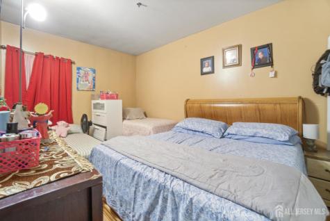 122 Remsen Avenue New Brunswick NJ 08901