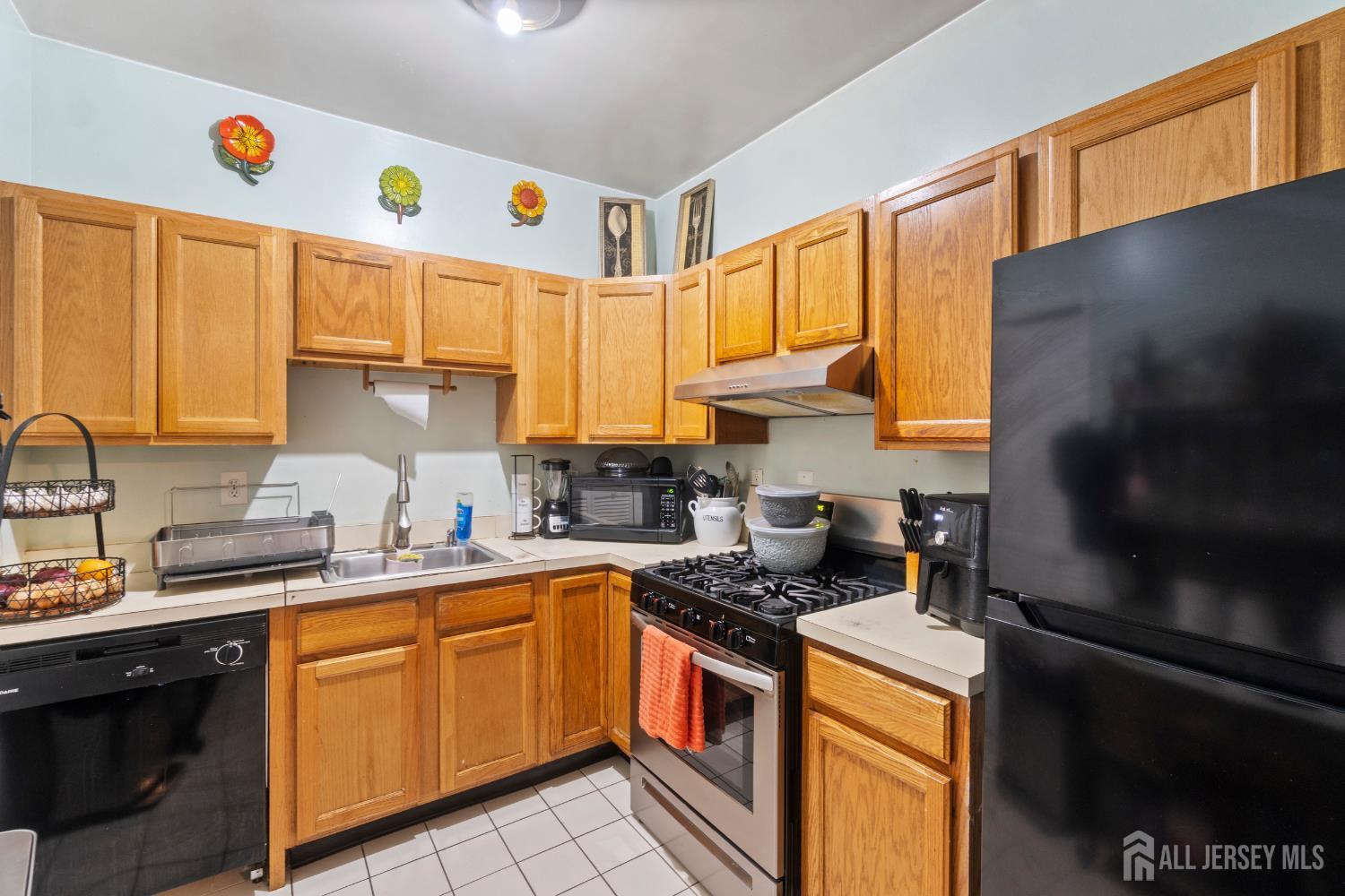 122 Remsen Avenue New Brunswick NJ 08901