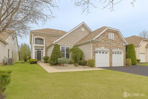 56 Lakehurst Way Monroe NJ 08831