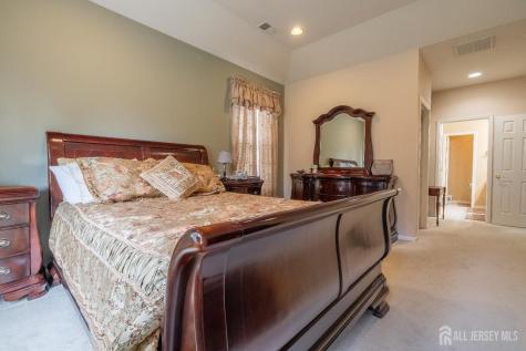 56 Lakehurst Way Monroe NJ 08831