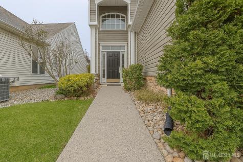 56 Lakehurst Way Monroe NJ 08831