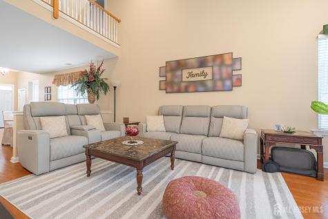 56 Lakehurst Way Monroe NJ 08831