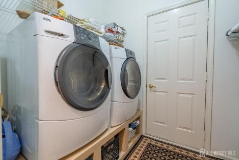 56 Lakehurst Way Monroe NJ 08831